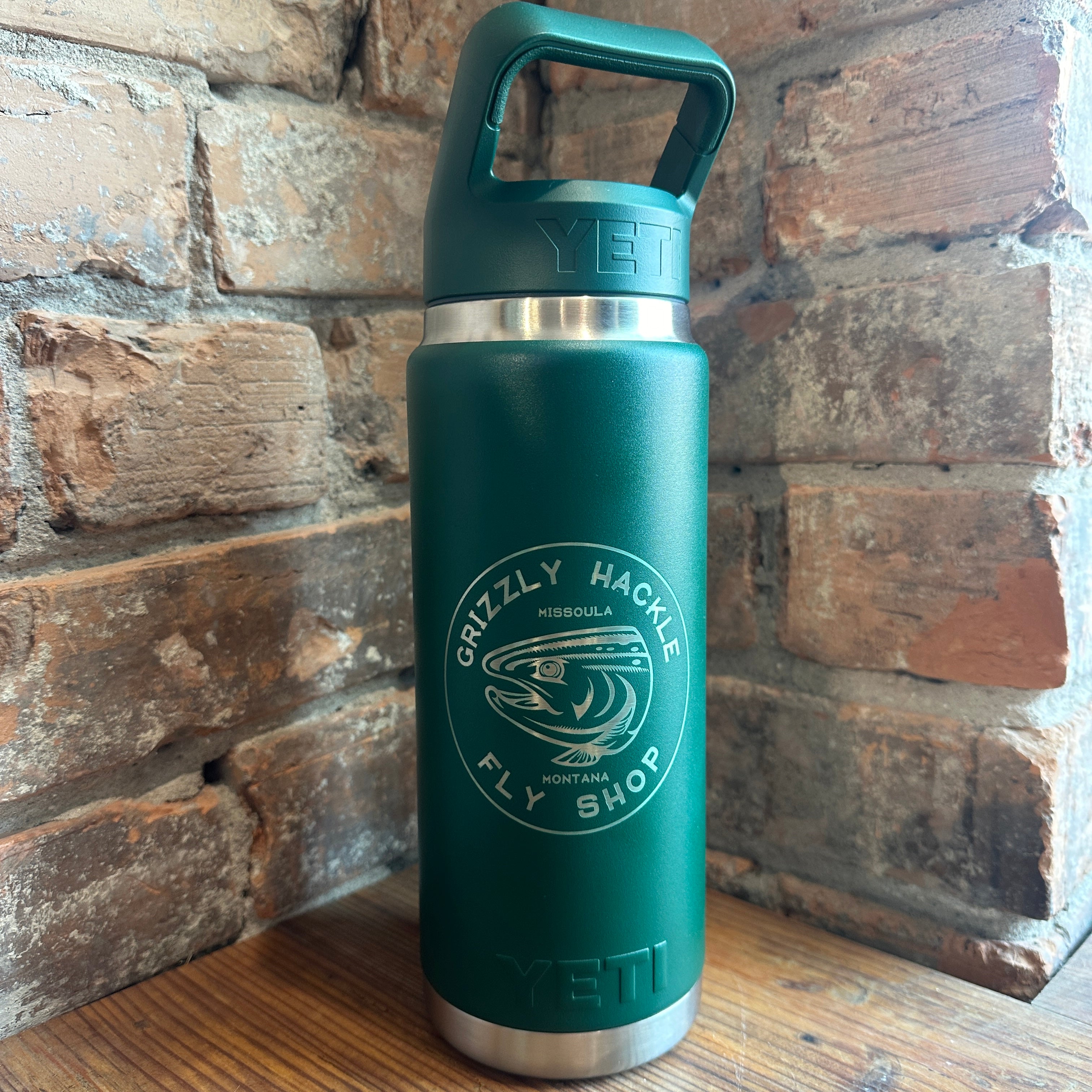 YETI Rambler 26oz Water Bottle w/ Straw Cap